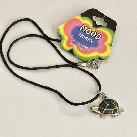 Vintage Mood Sea Turtle Pendant Necklace Liquid Crystal Thermochromic 80s 18" - Picture 6 of 8